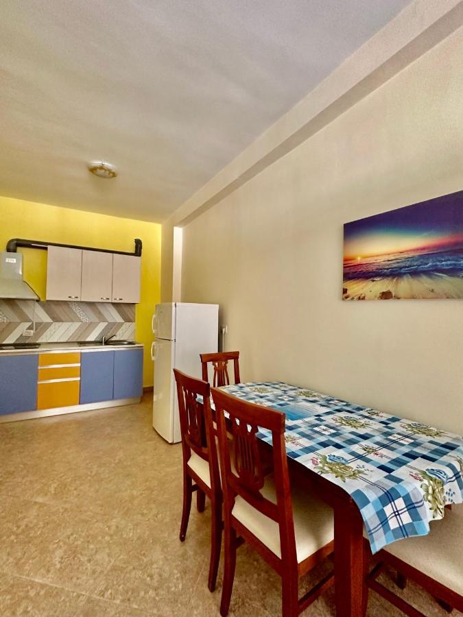 Shkreli Apartments Sarande Bagian luar foto