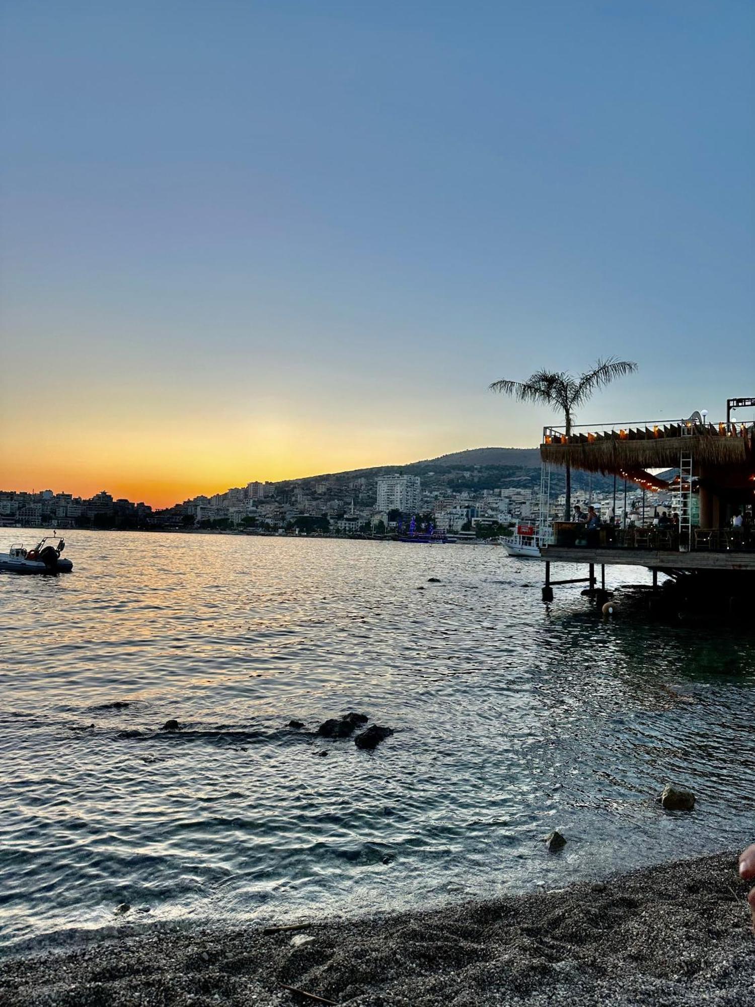 Shkreli Apartments Sarande Bagian luar foto