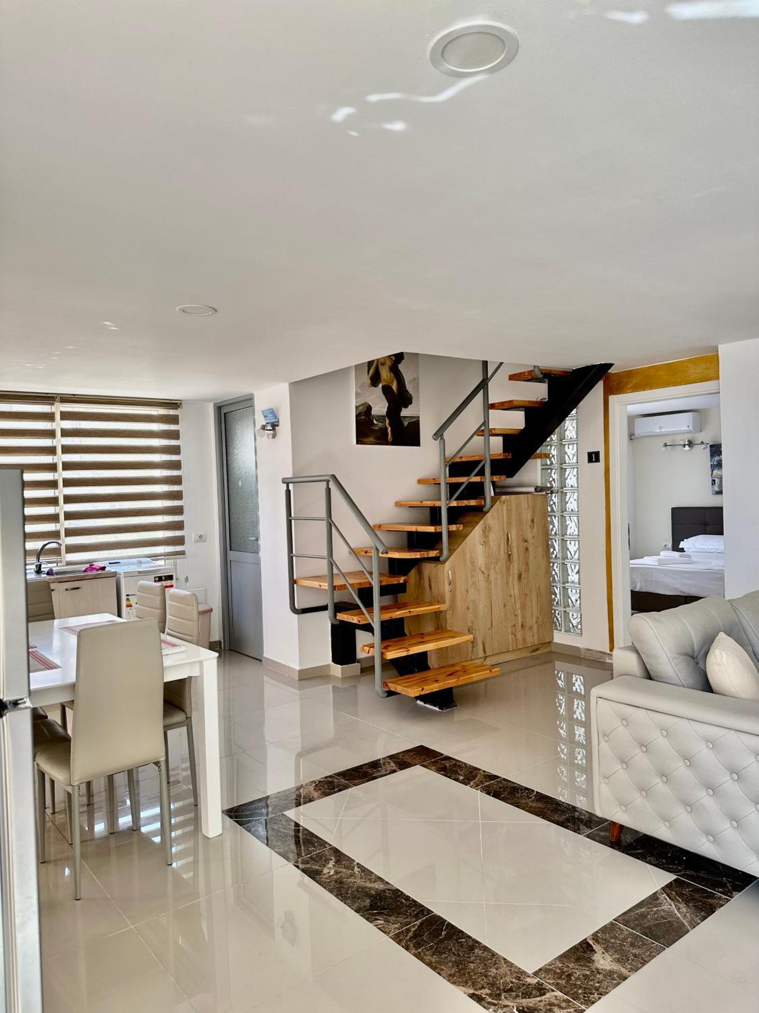 Shkreli Apartments Sarande Bagian luar foto